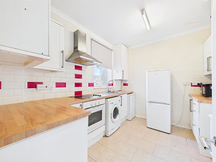 2 Bedroom Bungalow For Sale In Colton Gardens, London, N17