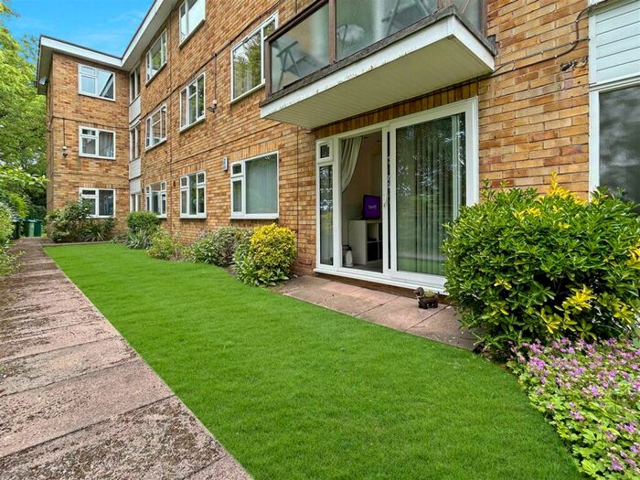 2 Bedroom Flat To Rent In New Road, Coventry, CV6