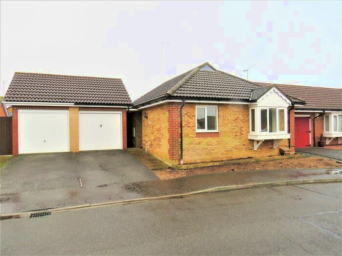 2 Bedroom Bungalow To Rent In Petts Close, Wisbech, PE13