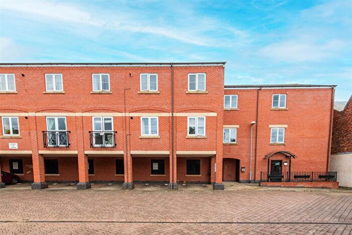 2 Bedroom Apartment For Sale In Mobbs House, Queen Street, Kettering, NN16
