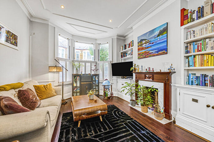 4 Bedroom Terraced House For Sale In Forthbridge Road, London, SW11