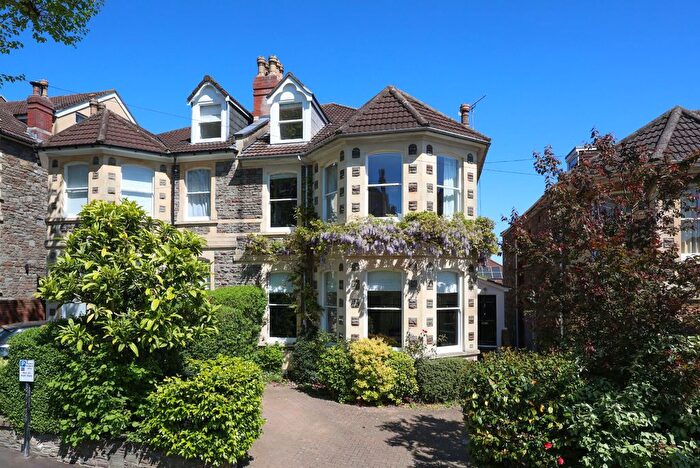 6 Bedroom Semi-Detached House For Sale In Limerick Road, Redland, Bristol, BS6