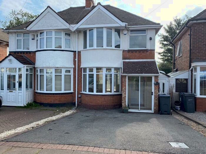 3 Bedroom Semi-Detached House To Rent In Ryde Park Road, Birmingham, B45