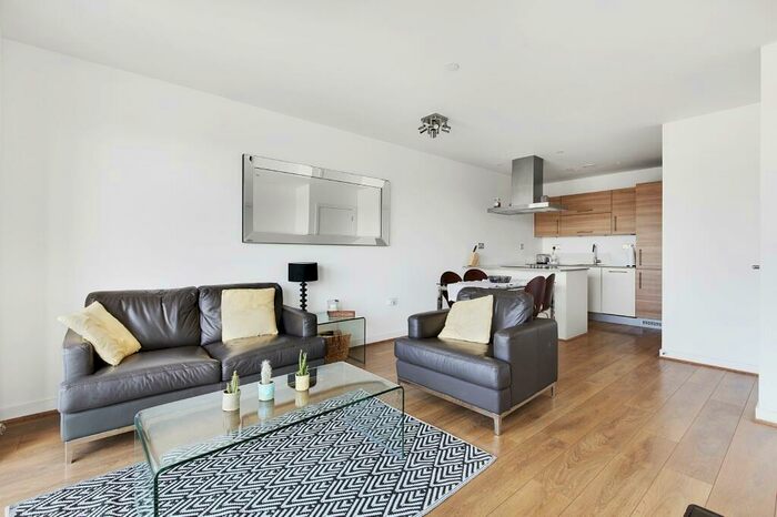 1 Bedroom Apartment To Rent In Tweed Walk, London, E14