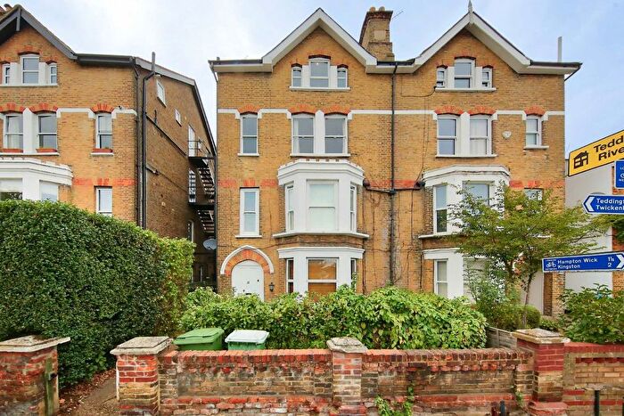 Studio To Rent In Ferry Road, Teddington, TW11