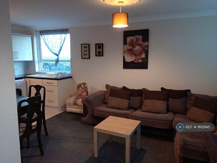 2 Bedroom Flat To Rent In Chiltern Coleman St., Southend, SS2