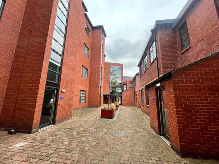 2 Bedroom Flat To Rent In Green Lane, Sheffield, South Yorkshire, S3