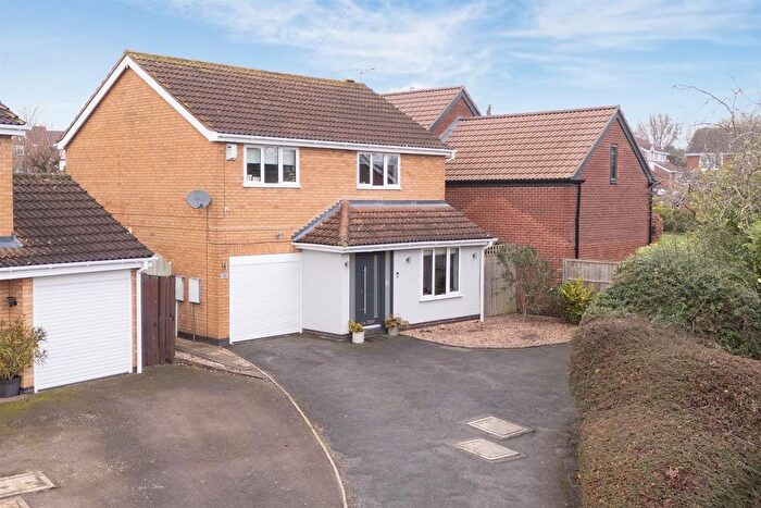 4 Bedroom Detached House For Sale In Primrose Close, Narborough, Leicester, LE19