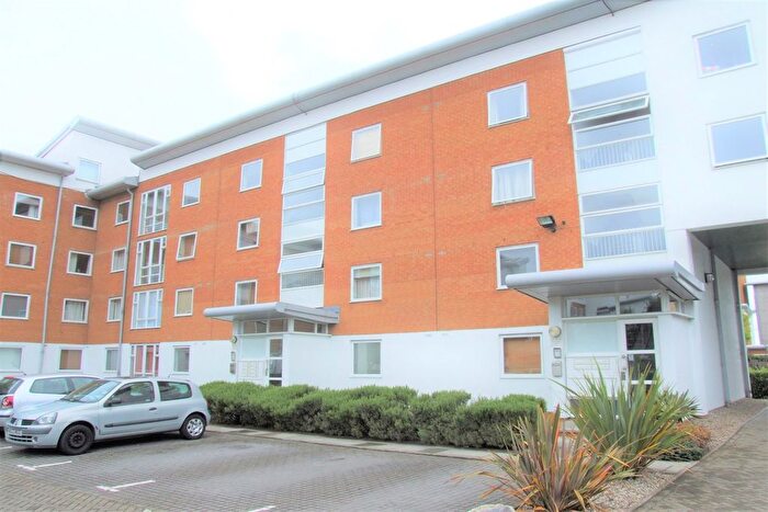 1 Bedroom Flat To Rent In Felixstowe Court, E16
