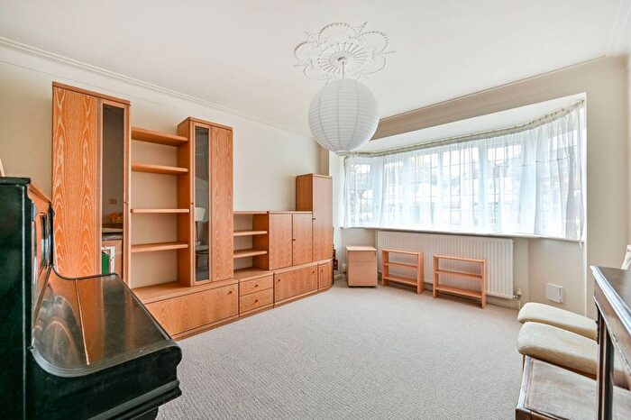 3 Bedroom Semi-detached House For Sale In Overdale Avenue, New Malden, KT3