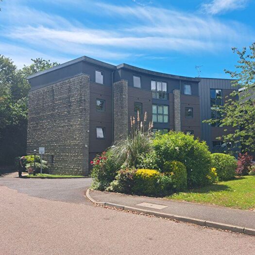 2 Bedroom Apartment For Sale In Sandling Lane, Maidstone, ME14
