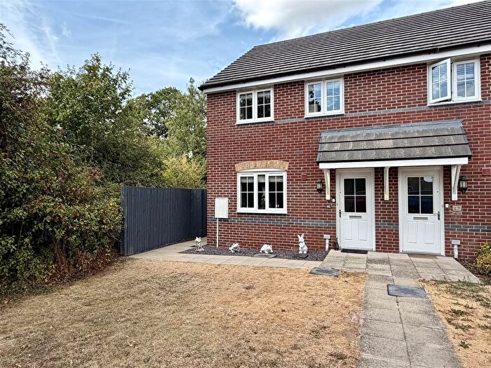 3 Bedroom Semi-detached House For Sale In Mantella Drive, Hereford, HR1