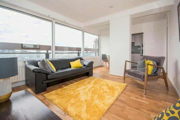 2 Bedroom Flat To Rent In Battersea Church Road, London, SW11