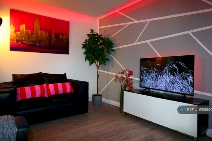 3 Bedroom Terraced House To Rent In Redland Park, Bath, BA2