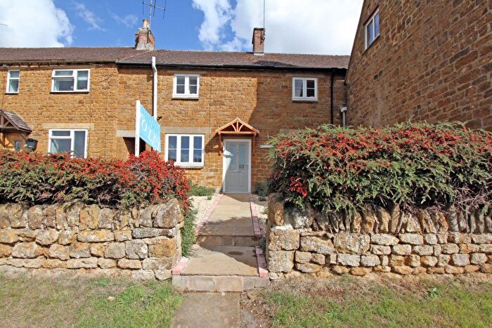 3 Bedroom Terraced House To Rent In Drayton, Banbury, Oxon, OX15