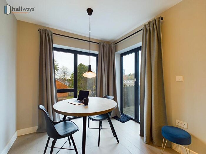 2 Bedroom Apartment For Sale In South Park Hill Road, South Croydon, CR2
