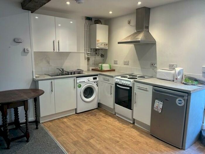 1 Bedroom Flat To Rent In Spout Lane, Coleford, Gloucestershire, GL16