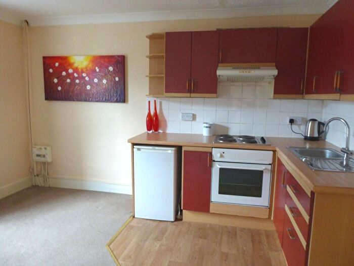 1 Bedroom Flat To Rent In Norwood Road, Reading, Berkshire, RG1