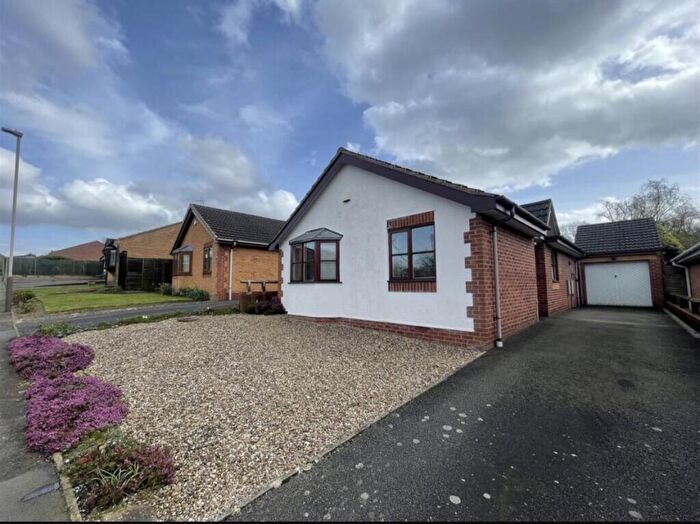 3 Bedroom Detached Bungalow For Sale In Gilmorton Avenue, Leicester, LE2