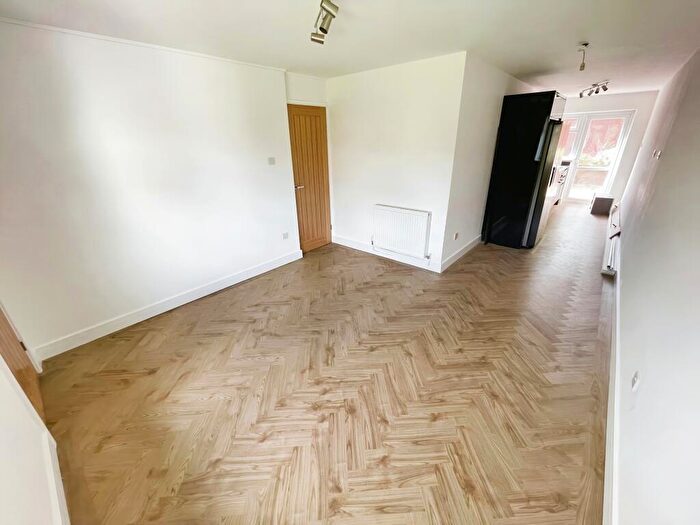 1 Bedroom Flat To Rent In John Morgan Close, Cardiff, CF5