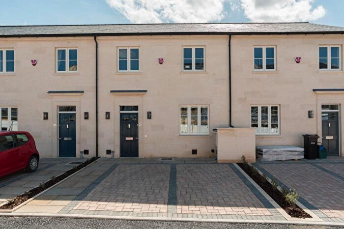 3 Bedroom Terraced House For Sale In Lascelles Avenue, Bath, BA2