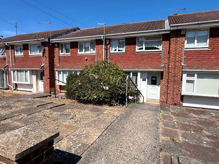 3 Bedroom Terraced House For Sale In Lower Higham Road, Gravesend, DA12