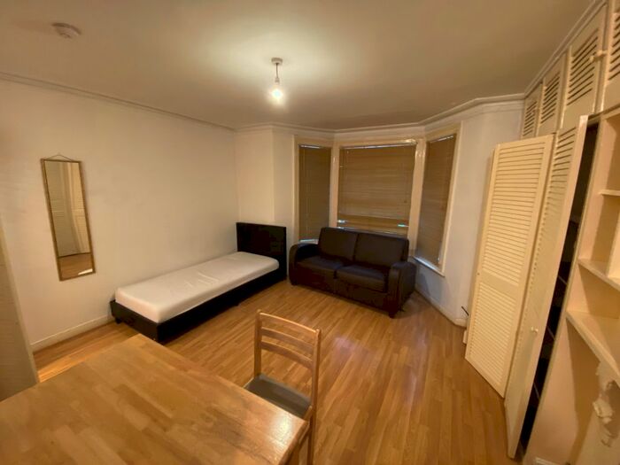 Studio To Rent In Chippenham Road, Maida Vale, W9