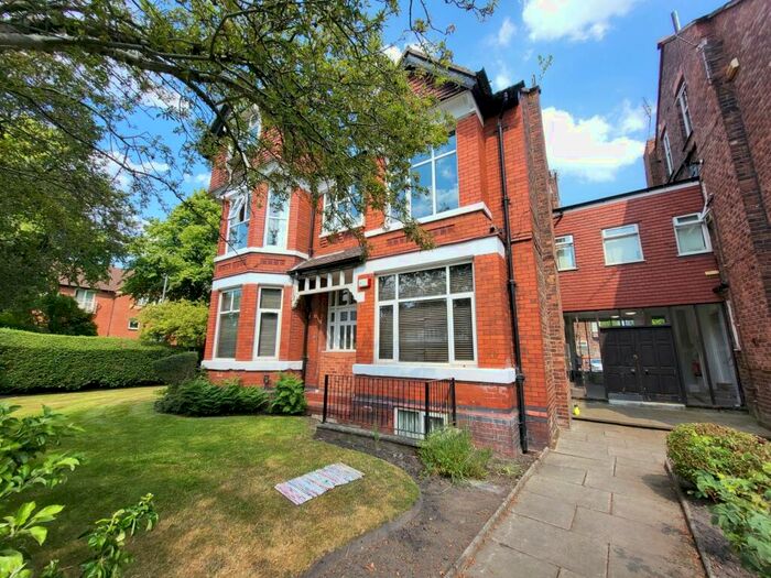 2 Bedroom Flat To Rent In Wilmslow Road, Didsbury, Manchester, M20