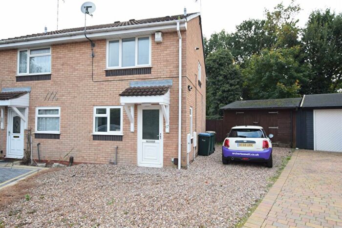 2 Bedroom Semi-Detached House To Rent In Ainsdale Close Aldermans Green Coventry, CV6