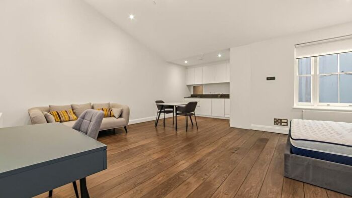 Studio To Rent In Cromwell Road, London, SW7