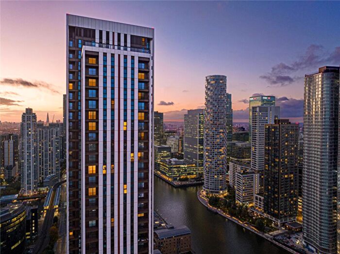 2 Bedroom Penthouse For Sale In One Thames Quay, Marsh Wall, London, E14