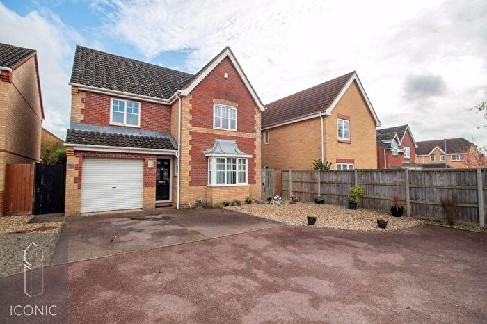 4 Bedroom Detached House For Sale In Walsingham Drive, Taverham, Norwich, NR8
