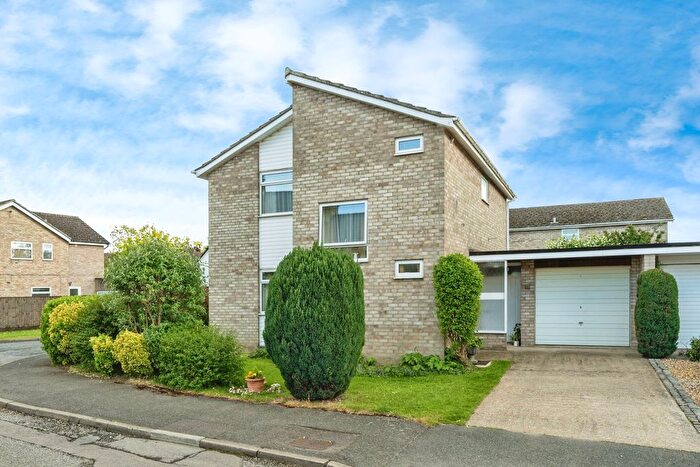 4 Bedroom Link Detached House For Sale In Garden Walk, Histon, Cambridge, Cambridgeshire, CB24