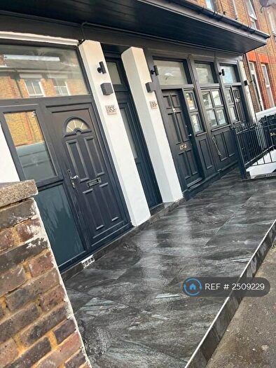 2 Bedroom Maisonette To Rent In Scott Street, Maidstone, ME14