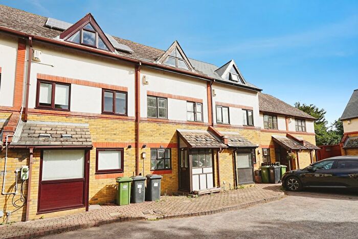 4 Bedroom Terraced House For Sale In Burleigh Walk, London, SE6