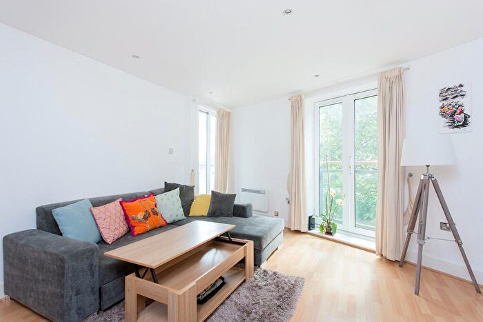 1 Bedroom Flat To Rent In Owen Street, Angel, N1