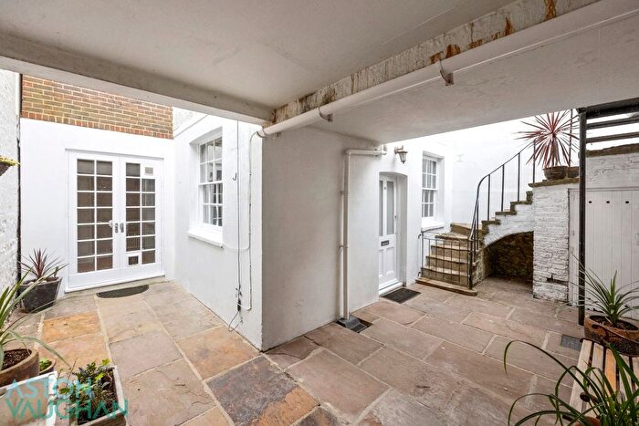 1 Bedroom Flat To Rent In Arundel Place, Brighton, BN2