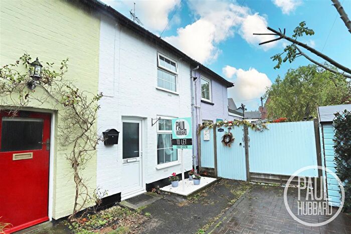 2 Bedroom Cottage To Rent In Union Place, Kirkley, NR33