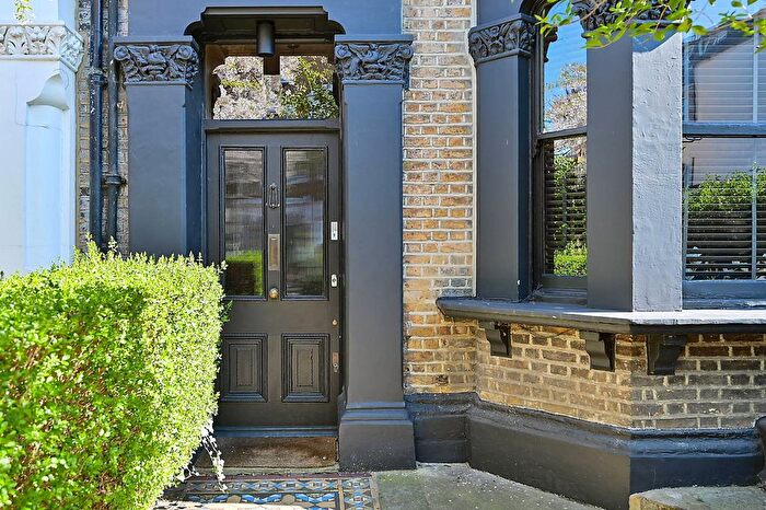 5 Bedroom Terraced House For Sale In Frithville Gardens, Shepherd's Bush, London, W12