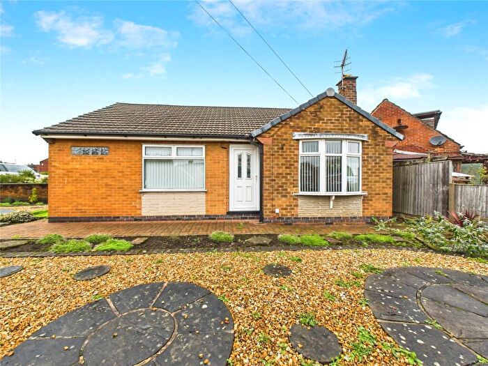 2 Bedroom Bungalow For Sale In Springfield Gardens, Ilkeston, Derbyshire, DE7