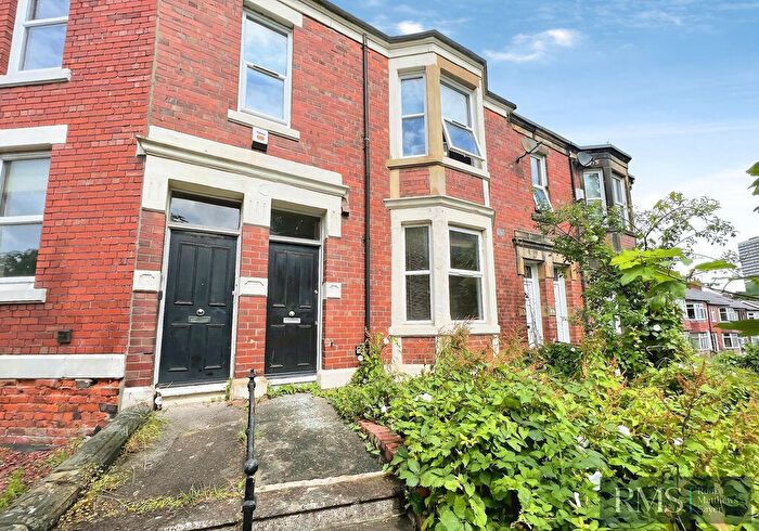 3 Bedroom Flat For Sale In Goldspink Lane, Sandyford, Newcastle Upon Tyne, NE2