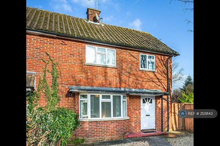 4 Bedroom Semi-Detached House To Rent In Kings Road, Horley, RH6
