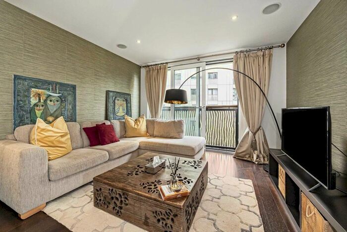 2 Bedroom Flat To Rent In Bramah House, London, SW1W