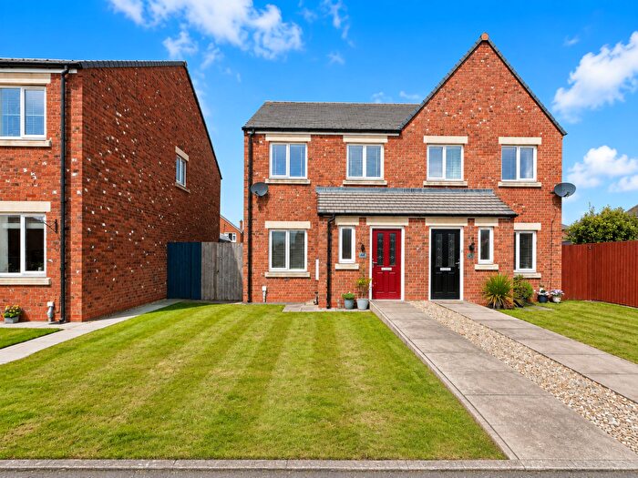 3 Bedroom Semi-Detached House For Sale In Merchants Court, Burscough, L40