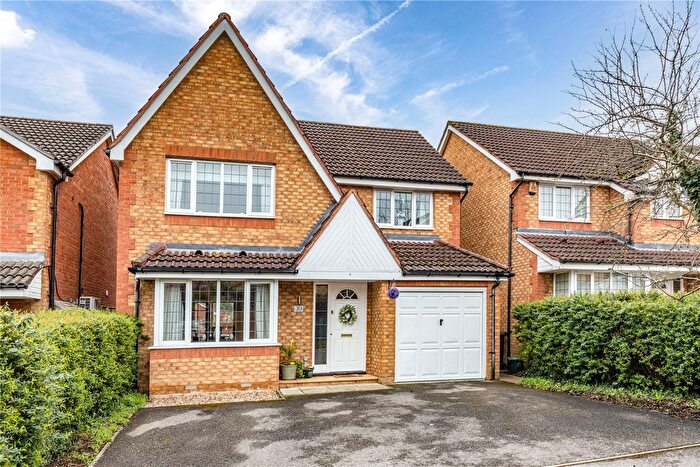 4 Bedroom Detached House For Sale In Addlestone, Surrey, KT15