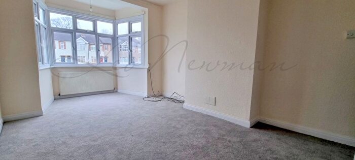 2 Bedroom Flat To Rent In Lodge Court, High Street, Hornchurch, RM12