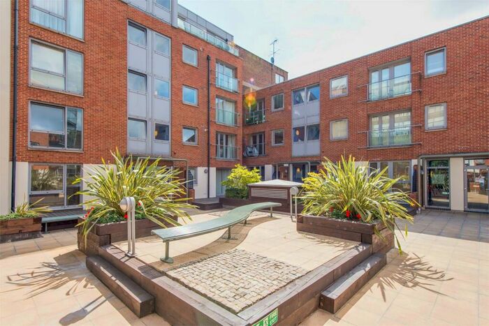 1 Bedroom Apartment To Rent In Britton Street, EC1M