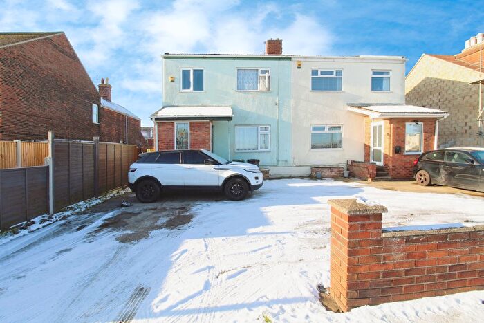 3 Bedroom Semi Detached House For Sale In Southtown Road, Great Yarmouth, NR31