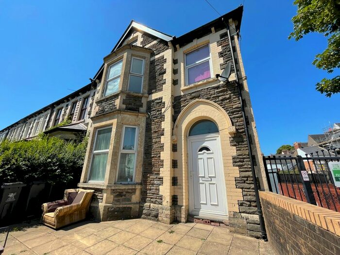 Studio To Rent In Rawden Place, Cardiff, CF11