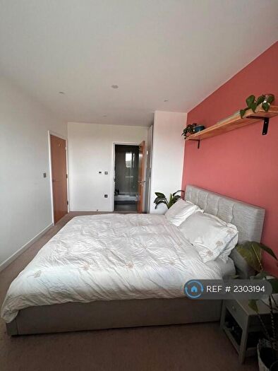 2 Bedroom Flat To Rent In Danson Mews, London, SE17